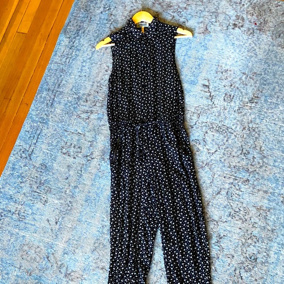 Fun fitted floral black & white jumpsuit size S - Picture 3 of 10